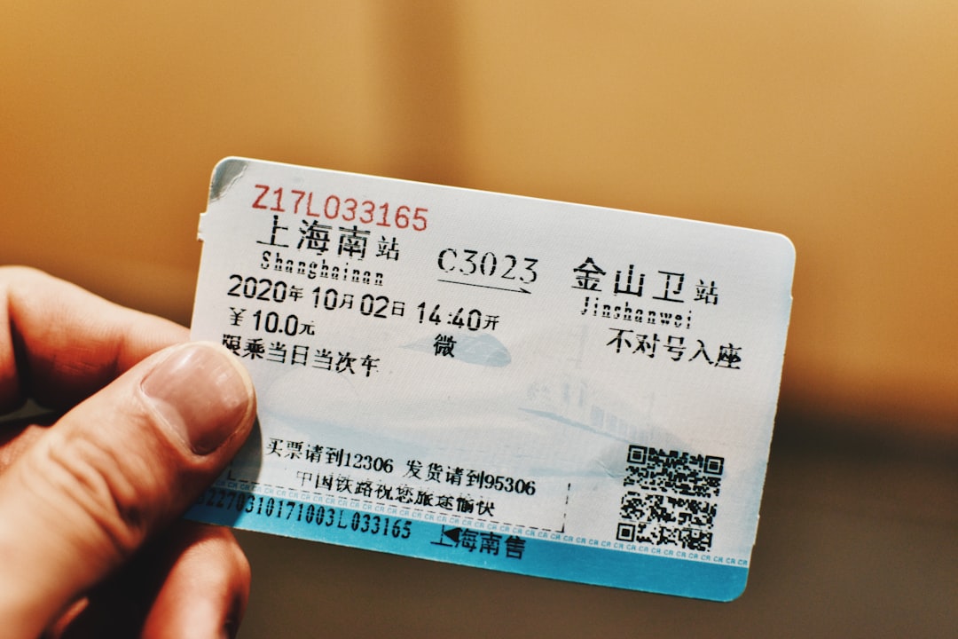 海外旅行で運転免許証がいるか確認しながら準備する持ち物